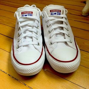 Like new converse low tops